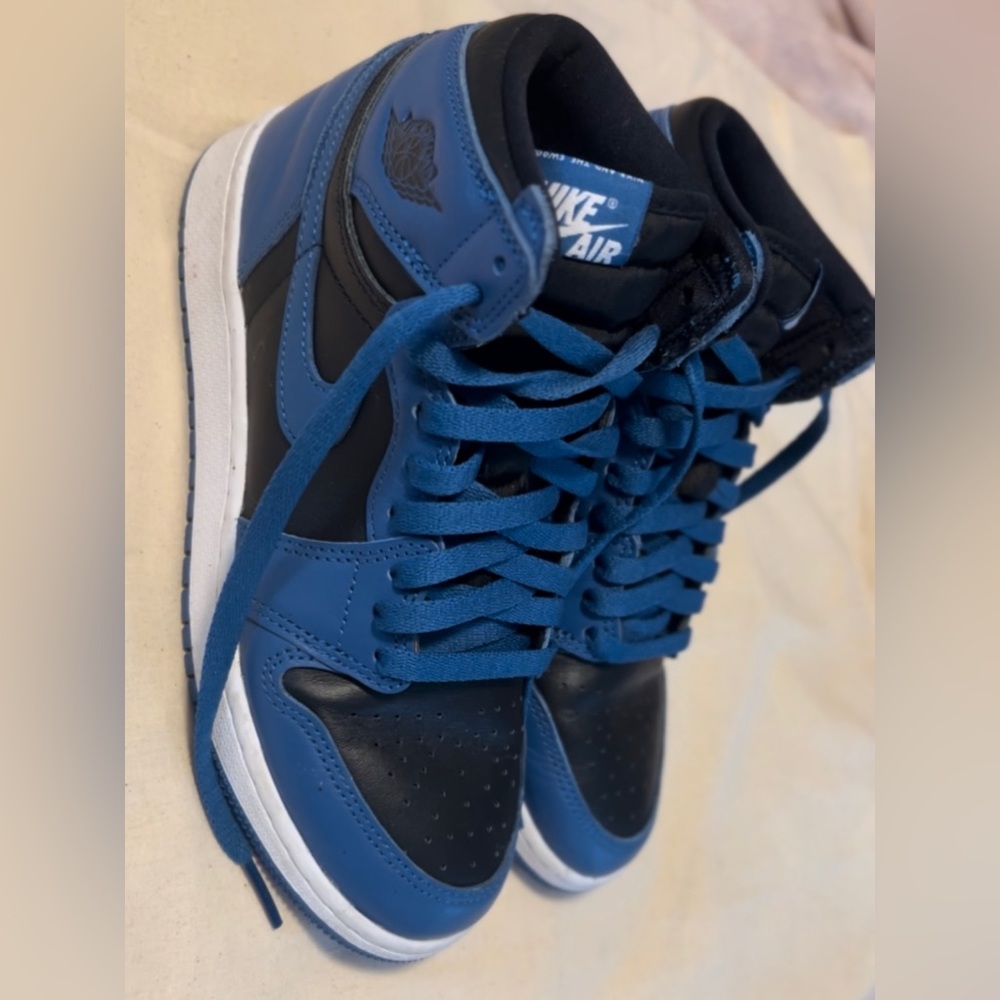 Jordan 1 Retro High OG Dark Marina Blue